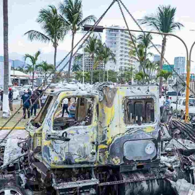 Puerto Vallarta Bounces Back: ordinary days return as shops reopen and tourists feel safer after cartel violence and El Mencho's death. #Resilience Press Follow - Stay Connected With Azat TV https://t.co/NNzrtDoavn - X / azattelevision