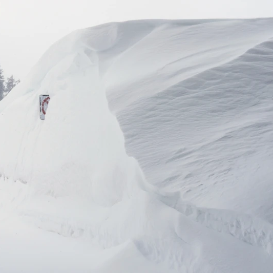 8 backcountry skiers found dead and 1 still missing after California avalanche- The skiers were were on the last day of the backcountry trip near the Infamous Donner Pass - named for the infamous Donner Party, a group of pioneers who resorted to cannibalism after getting trapped https://t.co/0uILDjMIH4 - X / DavidLWagner4